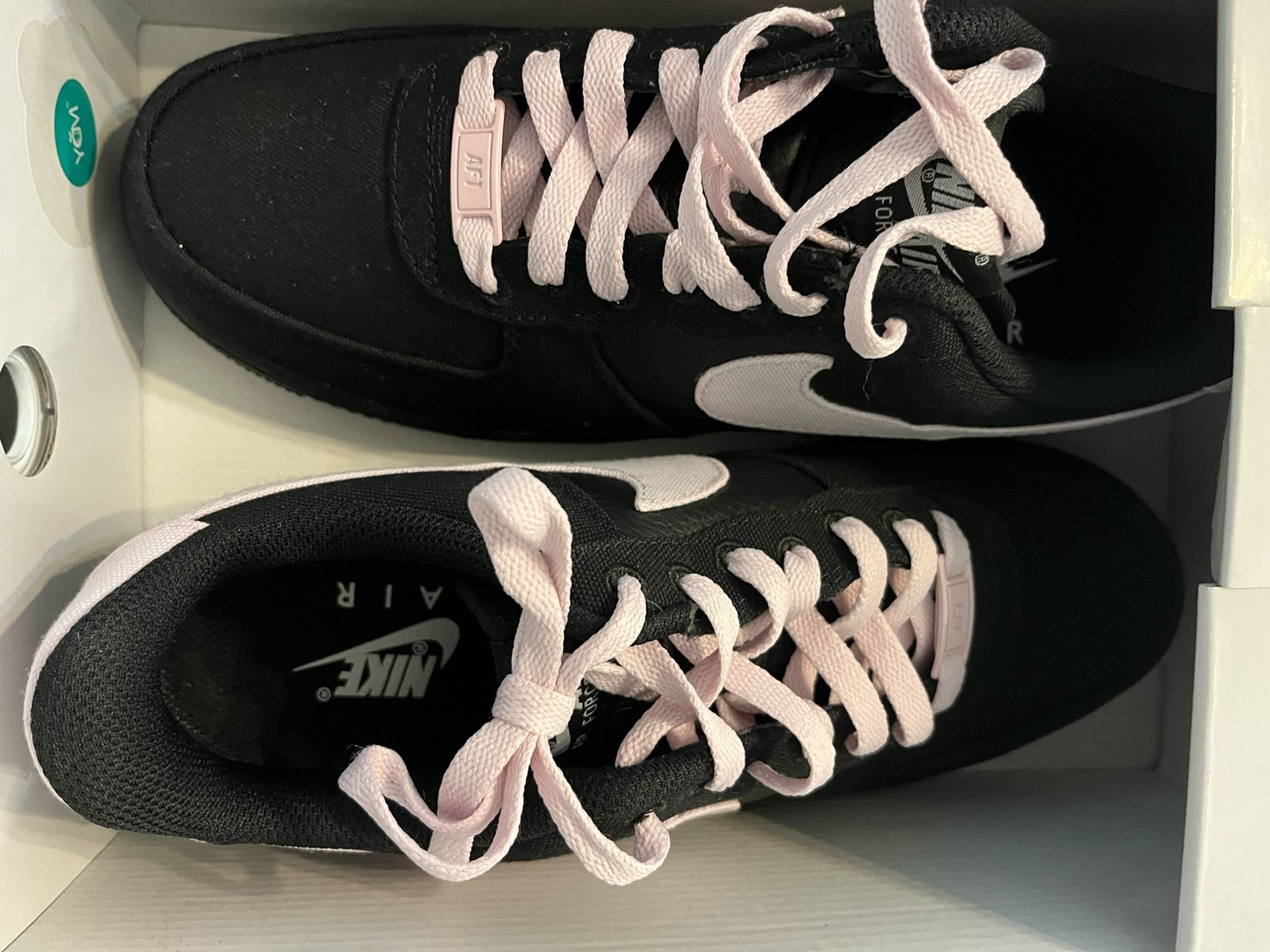 Brand New In Box Nike Woman’s Sneakers