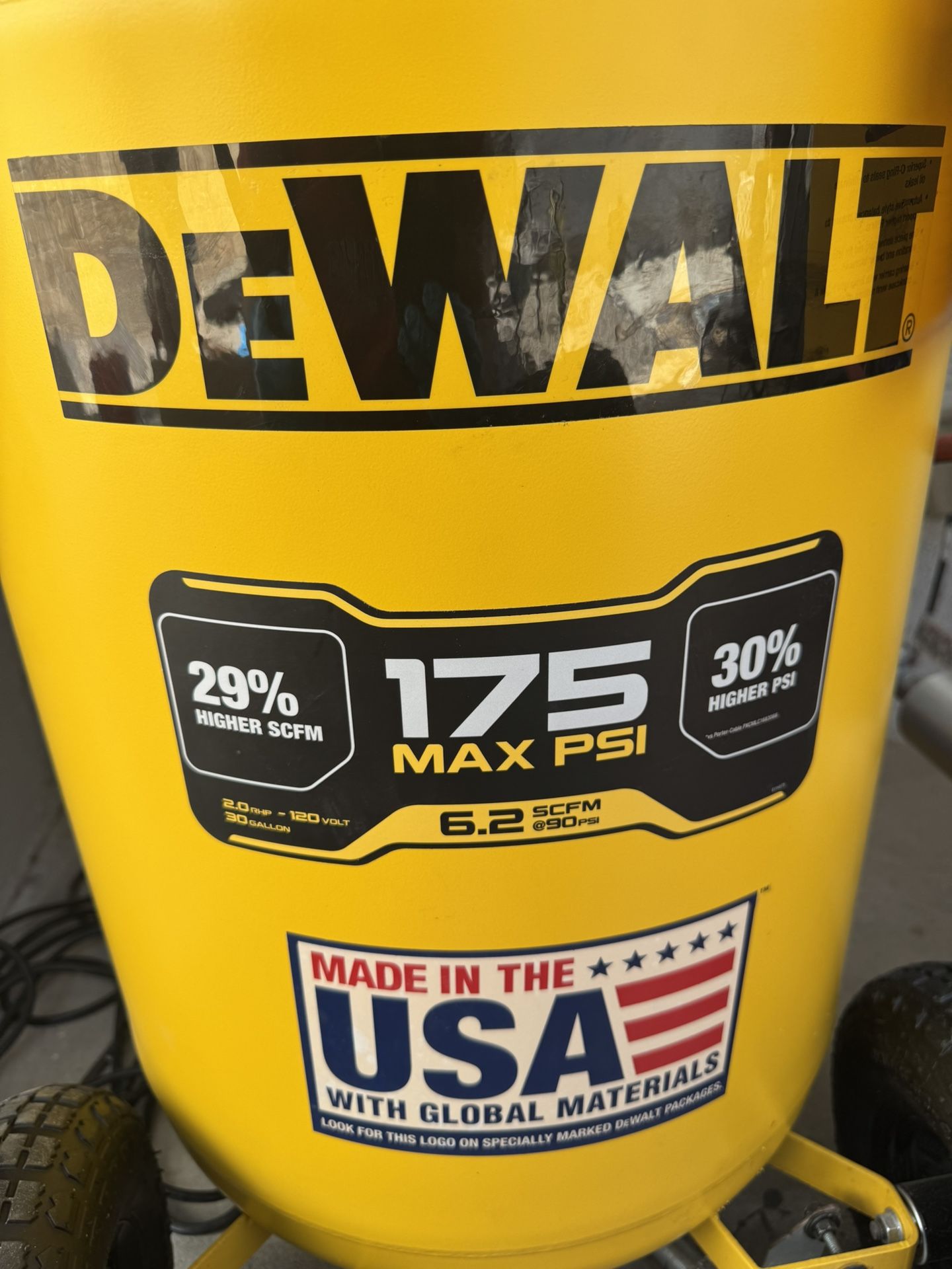 30 Gallon 175 Psi Dewalt Air Compressor
