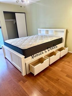 Queen Solid Wood Bed With 3 Drawers And Mattress $740