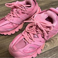 Balenciaga Vibrant Pink Chunky track sneaker Shoes Size 10 (40)