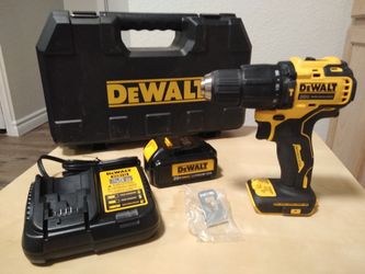 DeWalt brushless 1/2in hammer drill full set $160 cash only