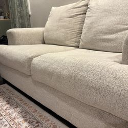 Beige Fabric Couch – Great Condition 