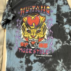 Wu-tang size small shirt