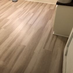 Vinyl Flooring Sale Instal