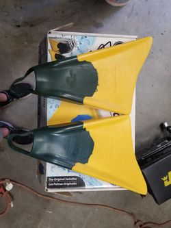 Churchill Swim Fins