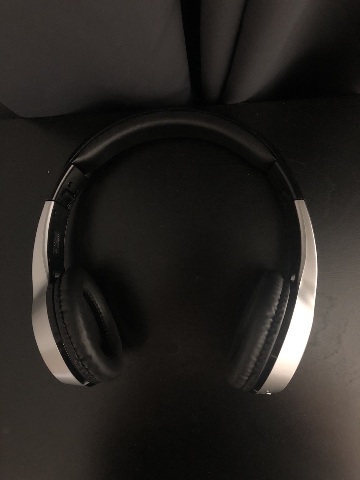 Bluetooth headphones