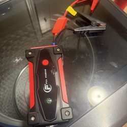 Portable Car Jump Starter Battery Pack – Works Great 🔥