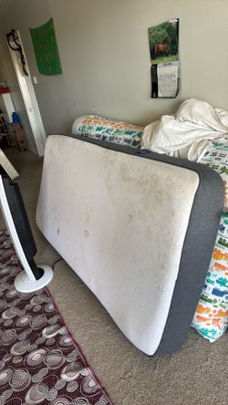 Matress and foundation