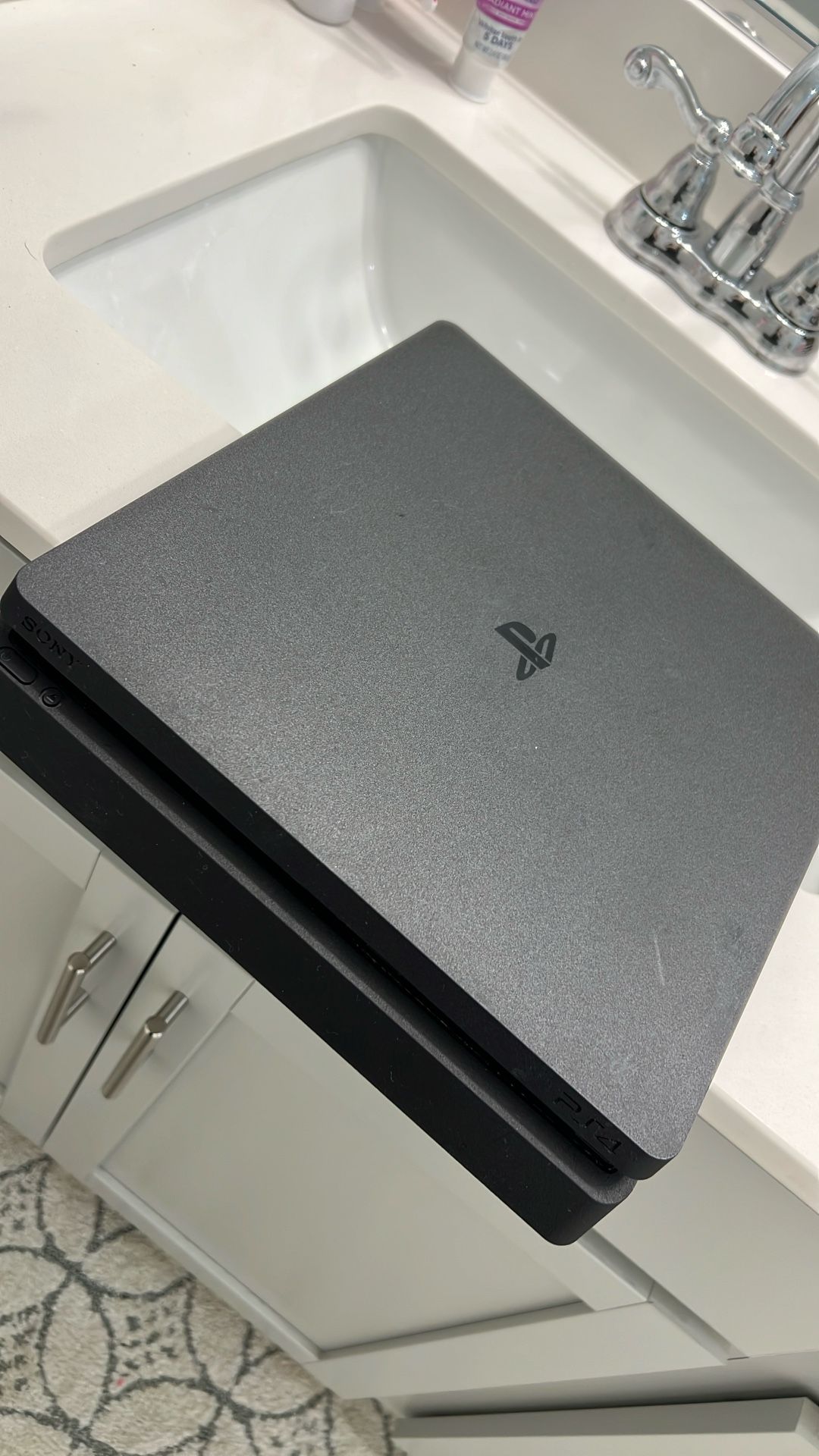 Sony PlayStation 4 Slim - Good Condition