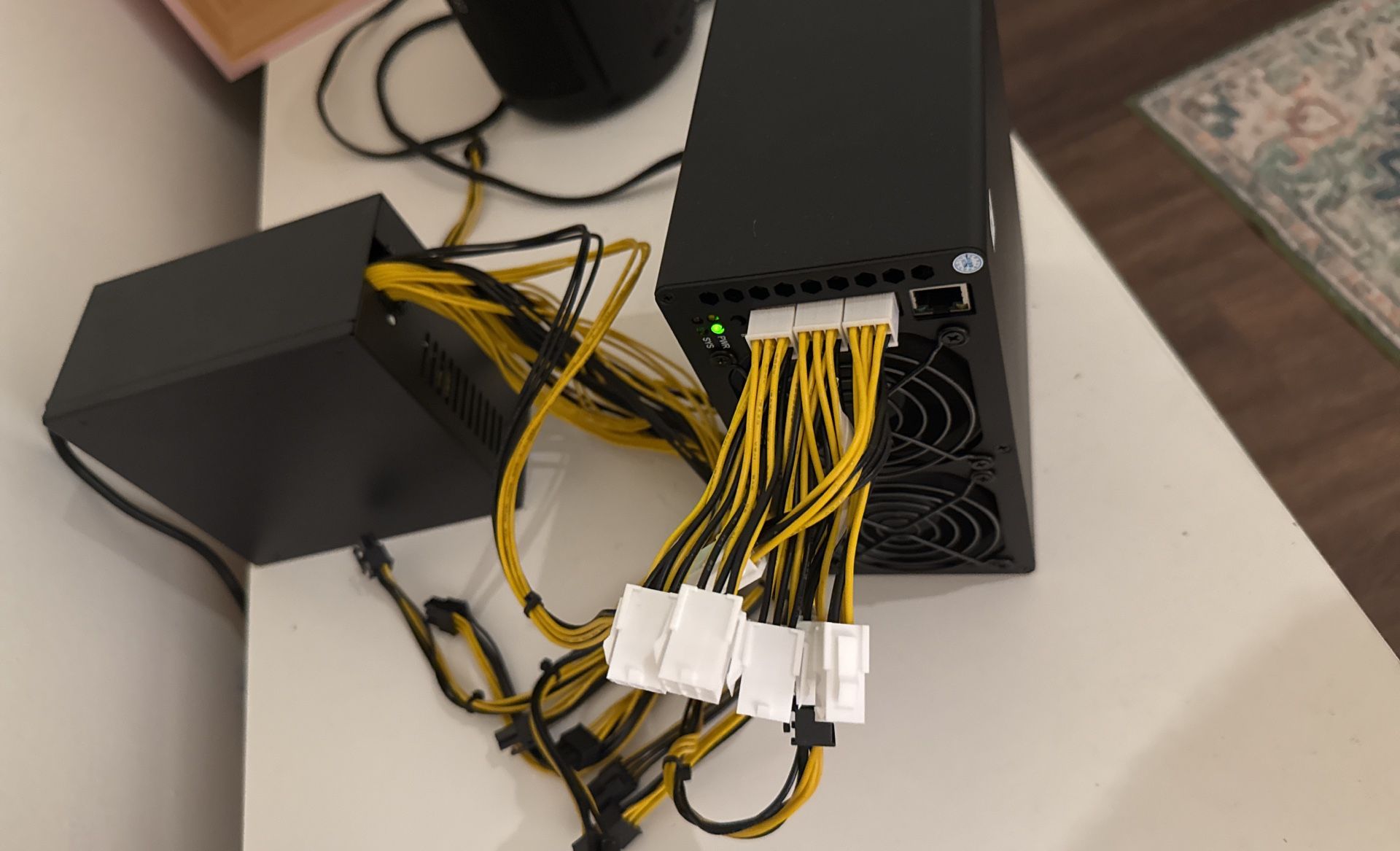 Goldshell AE box 2 ASIC $ALEO Cryptocurrency Miner