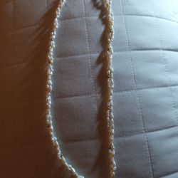 Beautiful Large 22 " 14 Kt Gold/  175 Pearls And Gold Beads (1)  Listed$425 Me ,$300