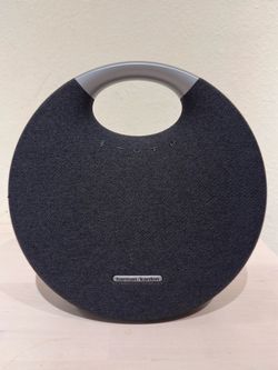 Harman Kardon Onyx Studio 6 bluetooth speaker