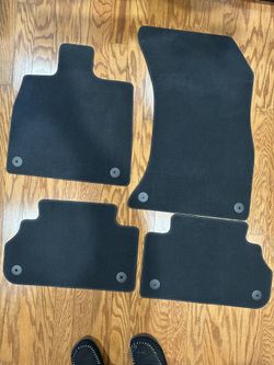 Set Of 4 Audi Q5 Floor Mats