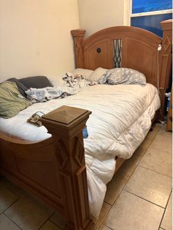 Queen Size bedroom Set