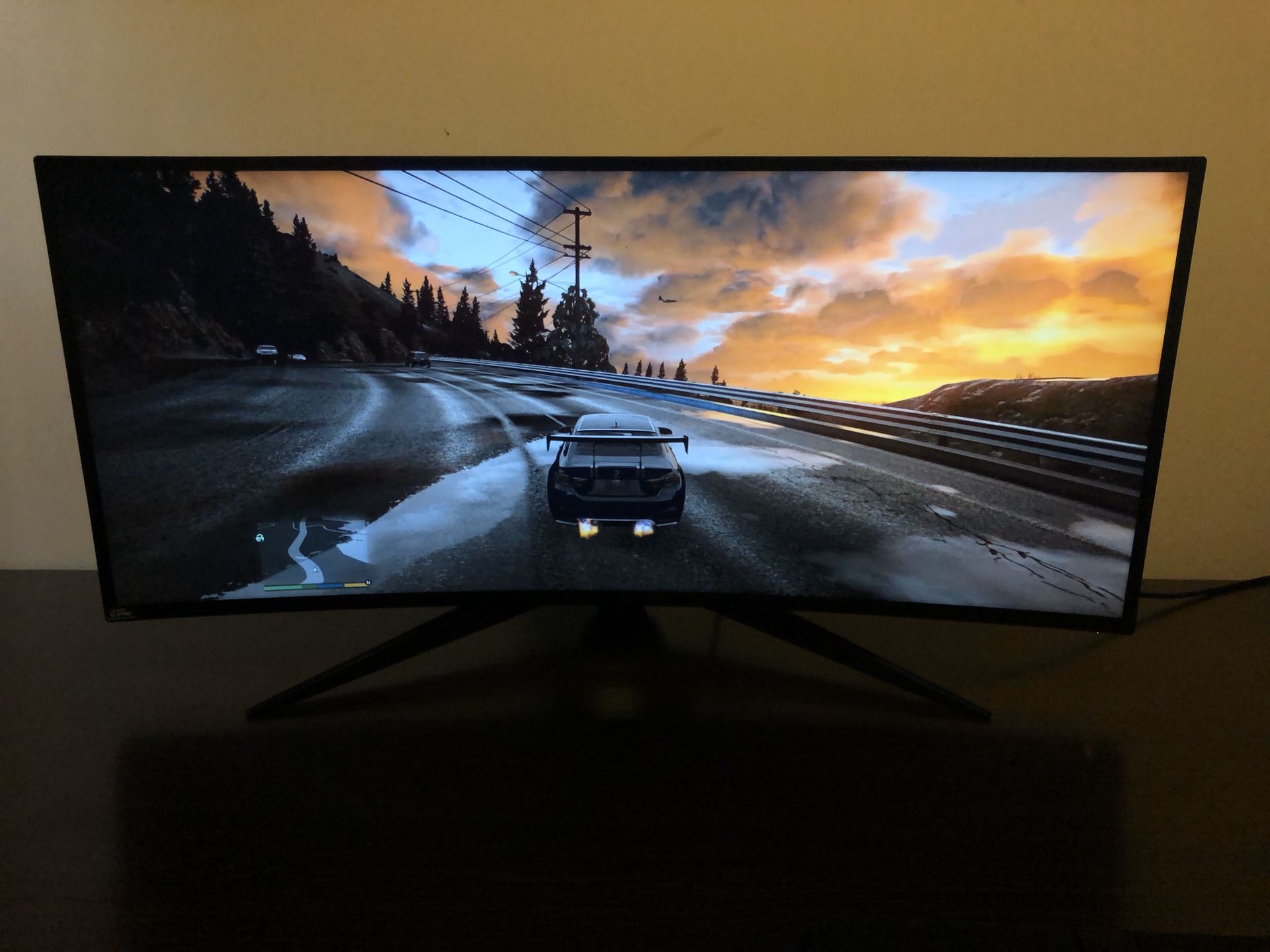 Alienware 1900R 34.1", Curved Gaming Monitor LED-Lit, WQHD 3440 x 1440p Resolution, 4ms 120Hz Overclocked Refresh Rate (MINT CONDITION)