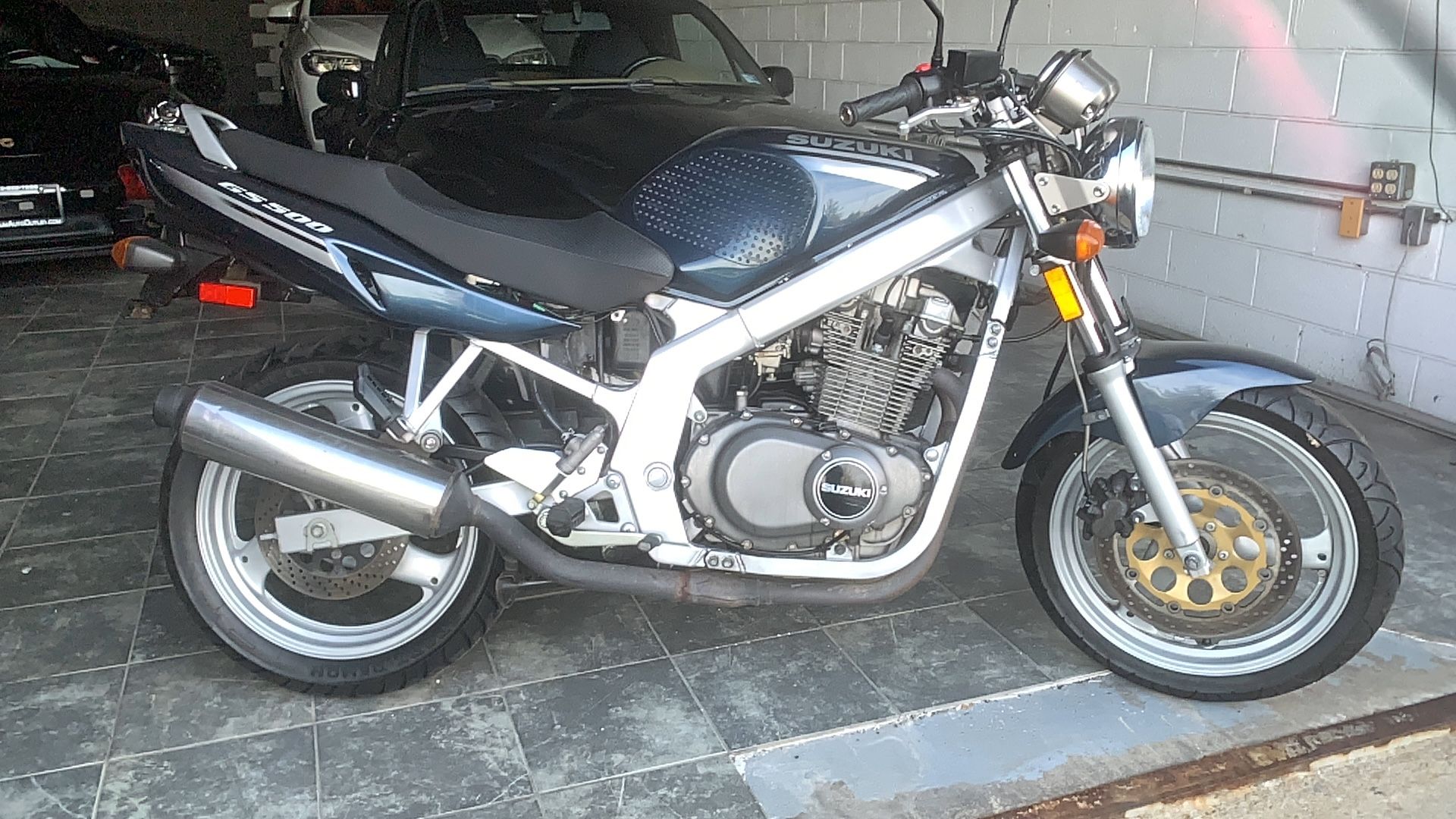 Suzuki GS 500