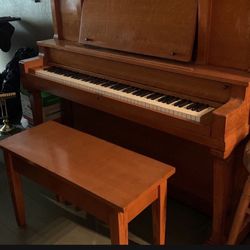 Free Piano With Bench