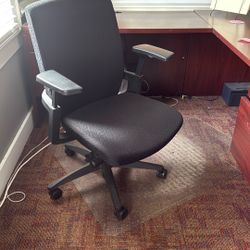 Roller Chair With Mat