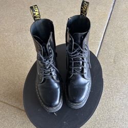 Dr. Martens Women’s Boots Size 10