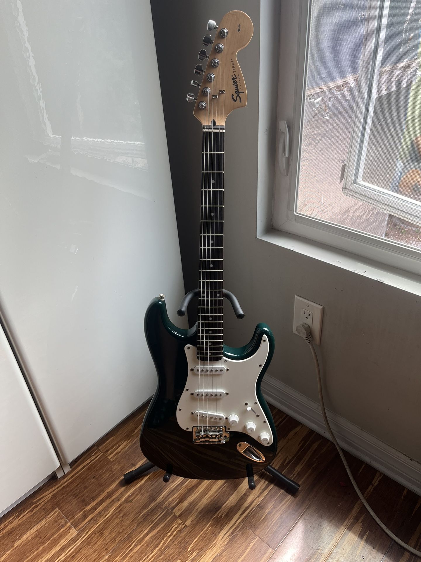 Squier Strat By Fender Allinity Series