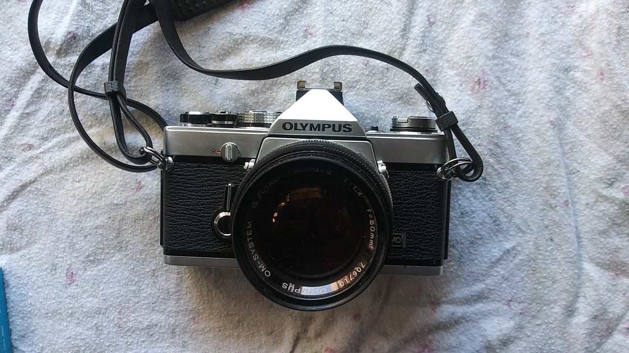 Olympus OM-1