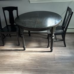 Round Table Plus 4 Chairs