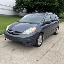 2009 Toyota Sienna