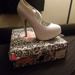 Size 12 White Heels