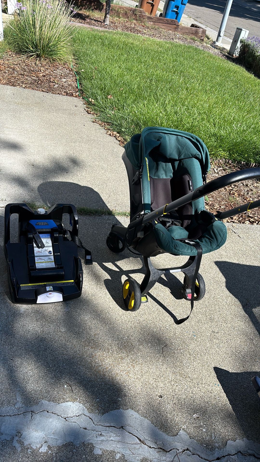 Doona Stroller / Car seat