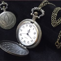 Vintage Style Quartz Pocket Watch Keychain - Marijuana Leaf 420