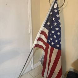 BRAND NEW 3’x5 AMERICAN flag on flag pole 