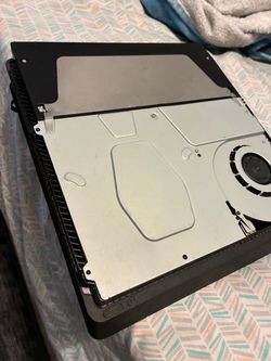 PS4 Console