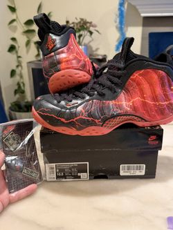 New DS Nike Foamposite Stranger Things