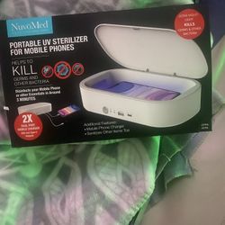 NUVO  UV PHONE SANITIZER 