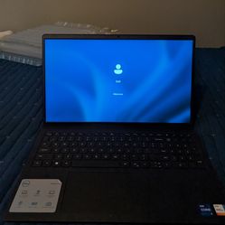 Dell 15.6" 2K TouchScreen Laptop - Intel Core i5 1354U - 8GB RAM - 512GB SSD