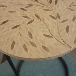 🌺  Pier One End Table/Side Table 