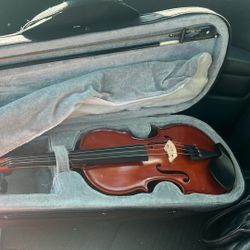 like new violin and bow 