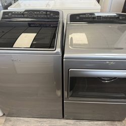 Whirpool Washer And Dryer (Set)