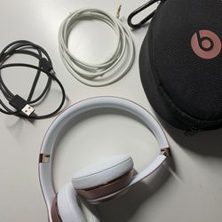 Rose Gold BeatsSolo 3 Wireless Headphones (used 1-2 times)