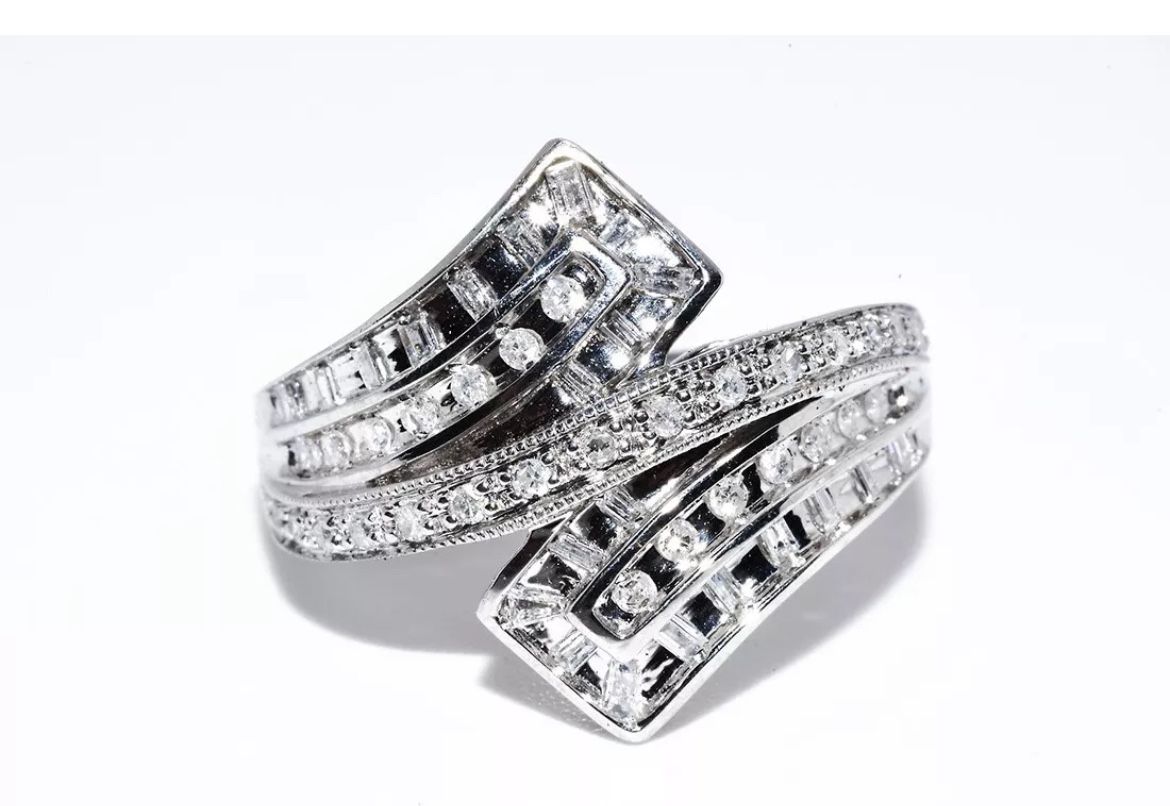 10k Diamond Ring