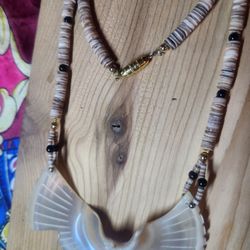 Vintage 1950s mother pearl Eagle necklace