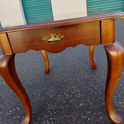 Coffee Table With 2 End Tables