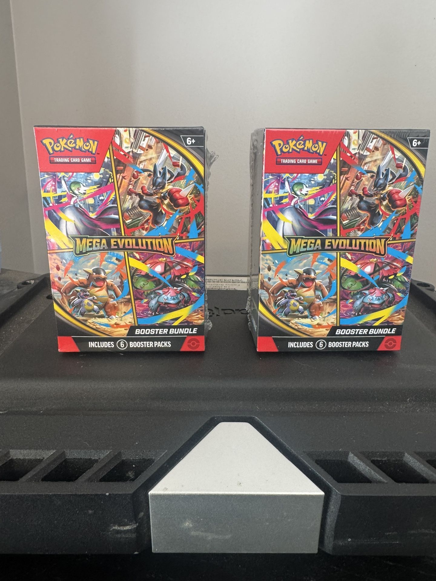 Pokémon Mega Evolution Booster Bundle (new/sealed)