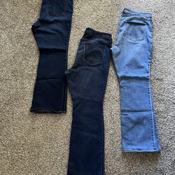 Old Navy Mid Rise Kicker Boot Cut Jeans 16 Short