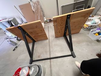 Free pull up bar. Must pick up