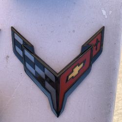 CORVETTE EMBLEM
