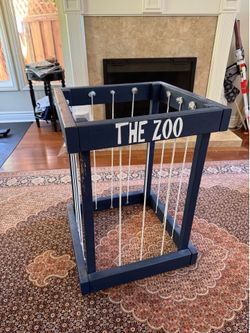 Stuffed animal zoo / container