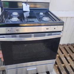 GE 30 Inch Free Standing Gas Range