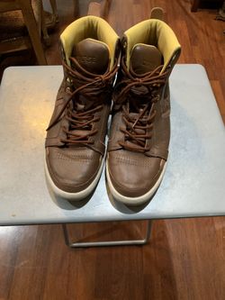 Converse men brown leather tennis shoes:12