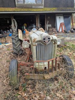 1956 Ford Tractor 800